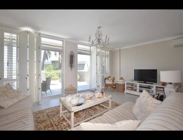 2 BEDROOM APARTMENT FOR SALE IN DOLPHIN BEACH